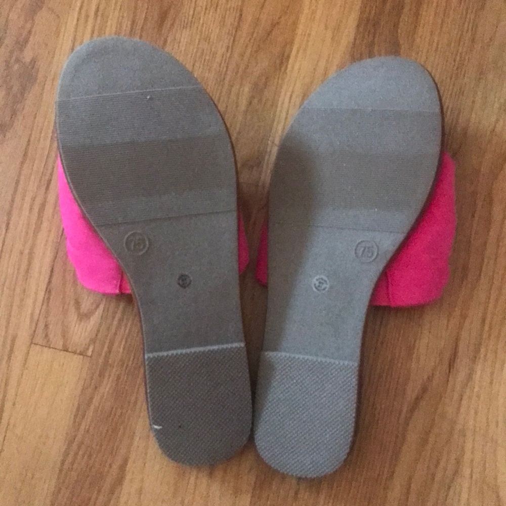 Women’s Slide Sandals - Picture 2 of 2